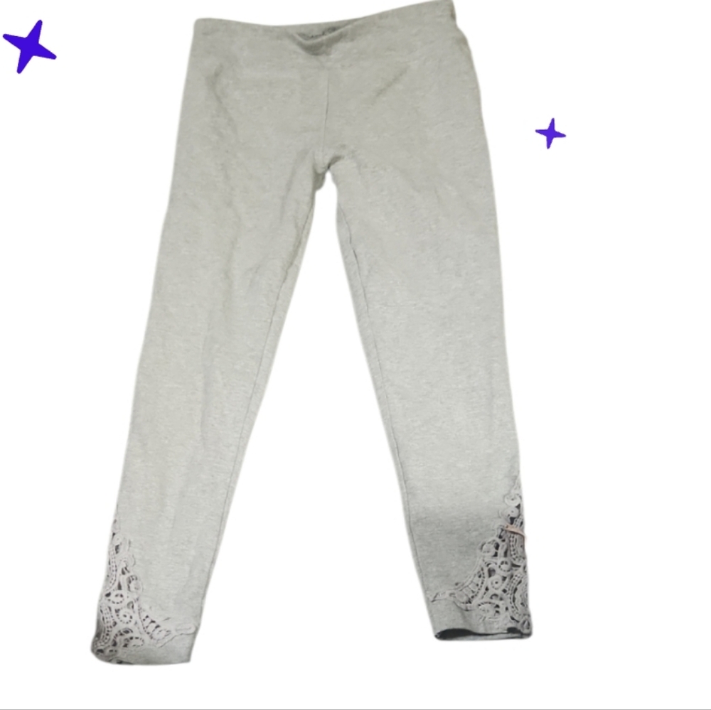 Med Gray Lace Crochet Trim Legging Capris